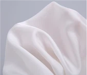 Tissu sergé de soie blanc